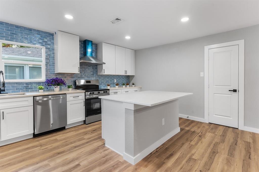 6136 Walnut Drive — photo