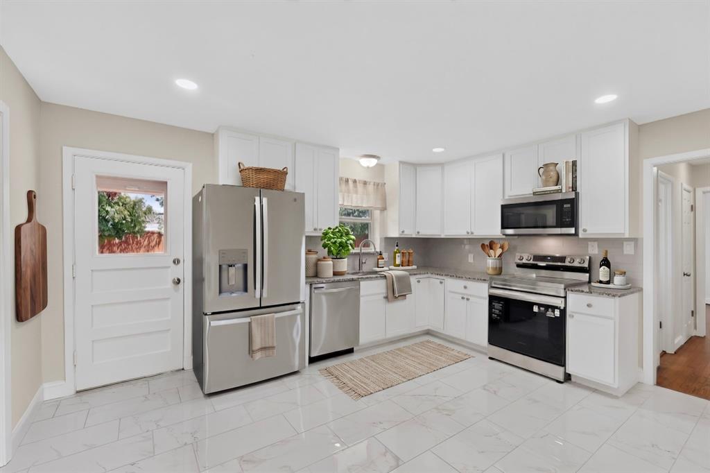 416 Rustic Circle — photo