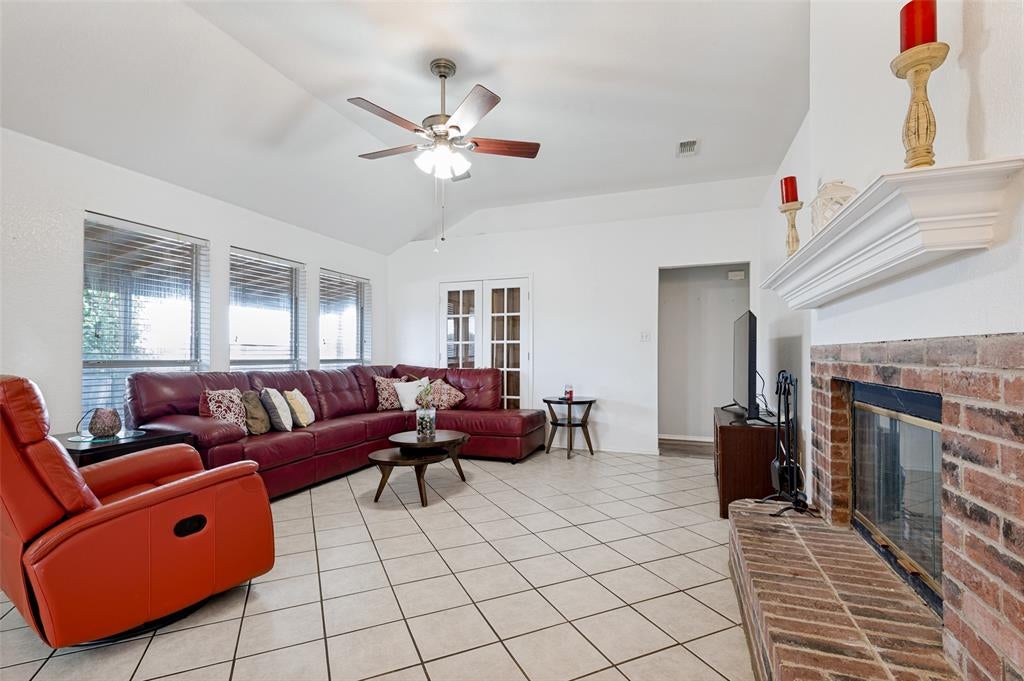 3155 Ponds Edge Trail — photo