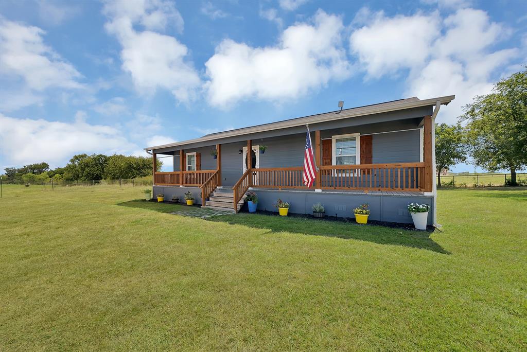 1237 Private Road 4219 — photo