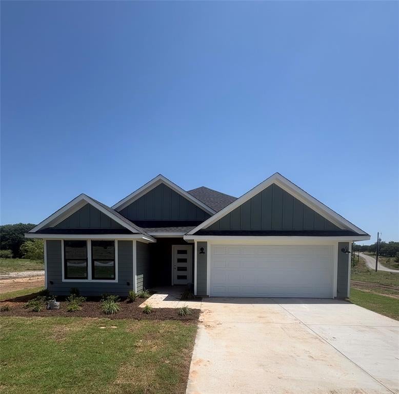 1033 Salvation Drive — photo