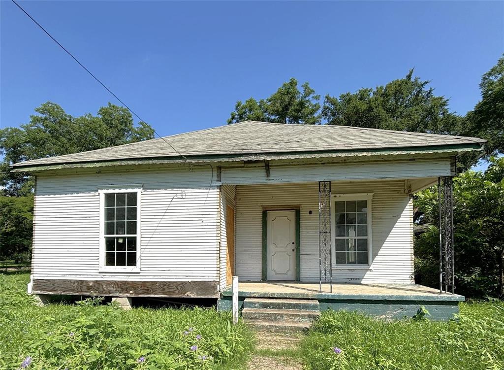 1002 E Calhoun Avenue — photo