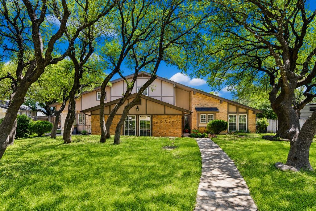 7504 Canyon Crest Court — photo