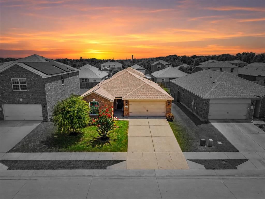 1619 White Mountain Way — photo
