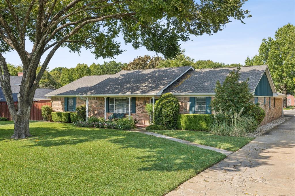 137 Southwood Drive — photo