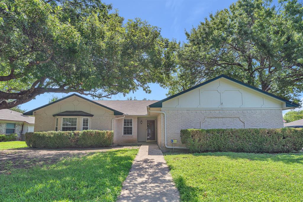1720 Timbercreek Road — photo