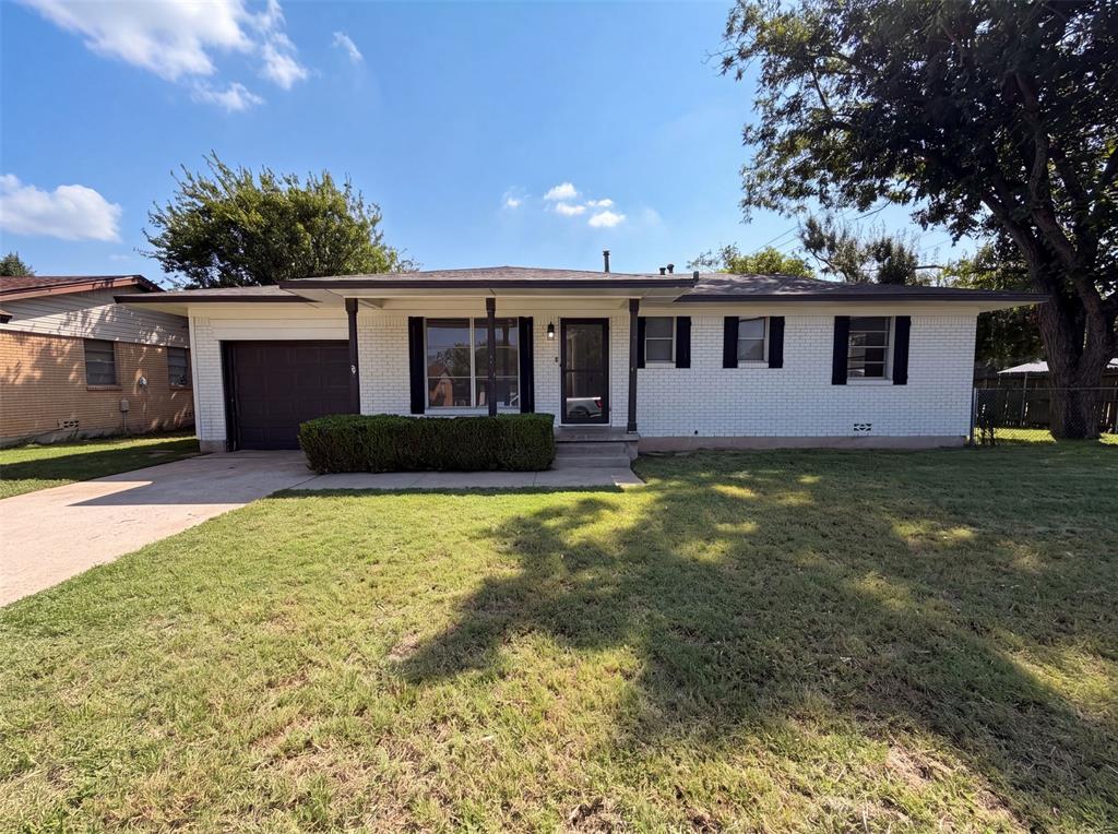 1213 S Ridgeway Drive — photo