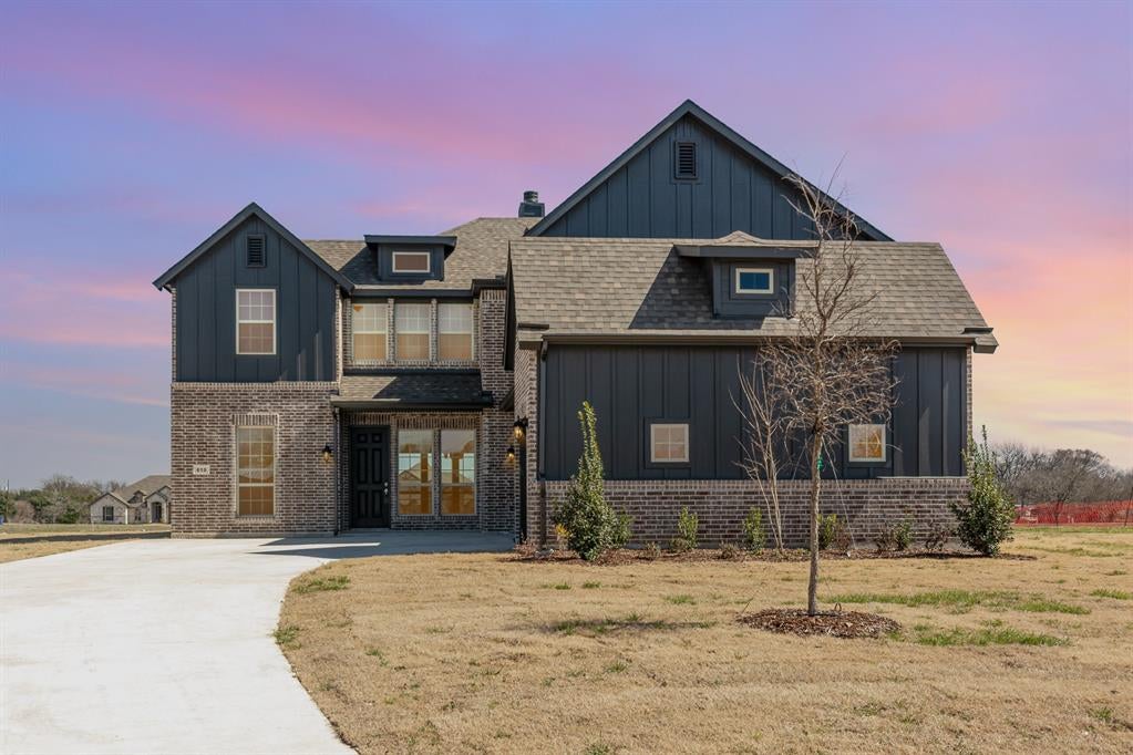 610 Crystal Lake Lane — photo