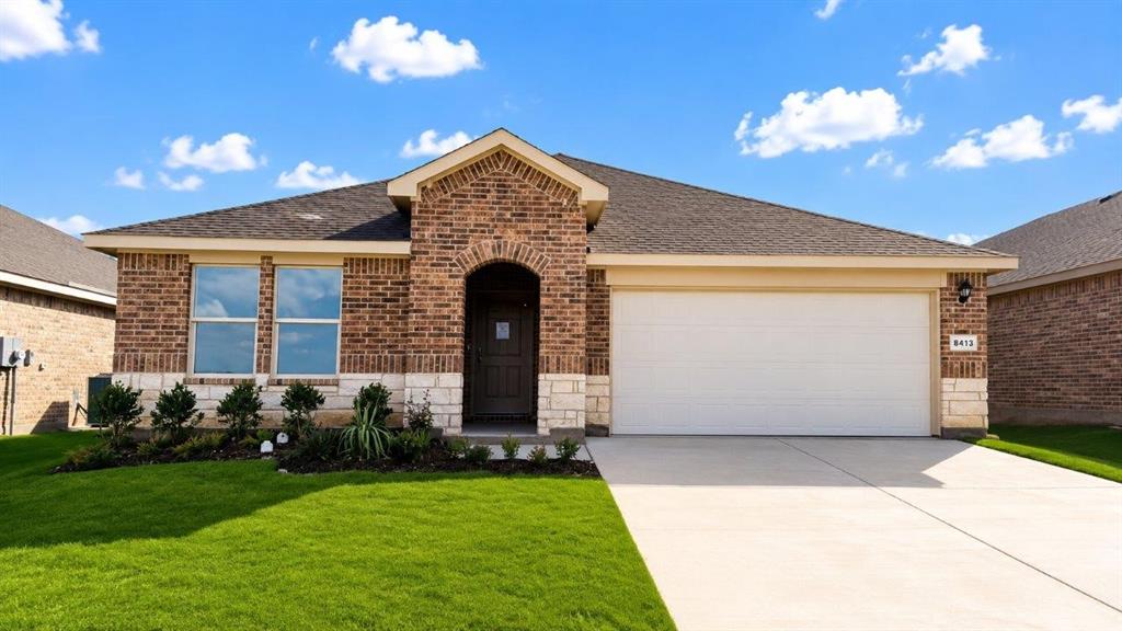 8413 Bluebonnet Bend Road — photo