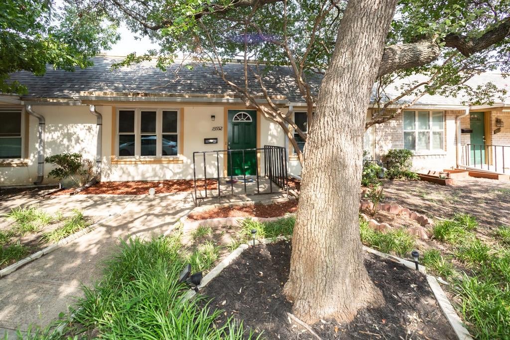 13552 Waterfall Way — photo