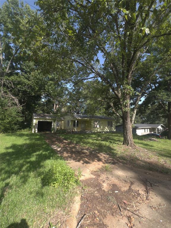 206 Wills Drive — photo