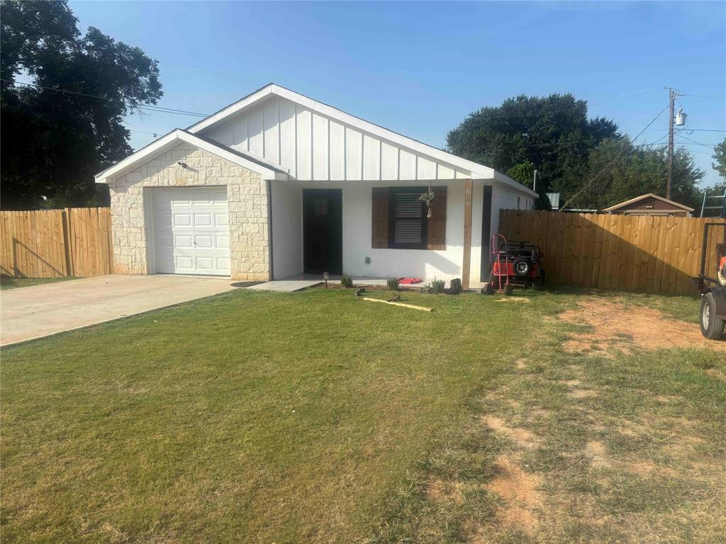 808 Buckboard Drive — photo