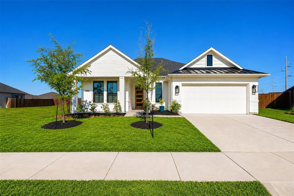 3904 Felicity Lane — photo
