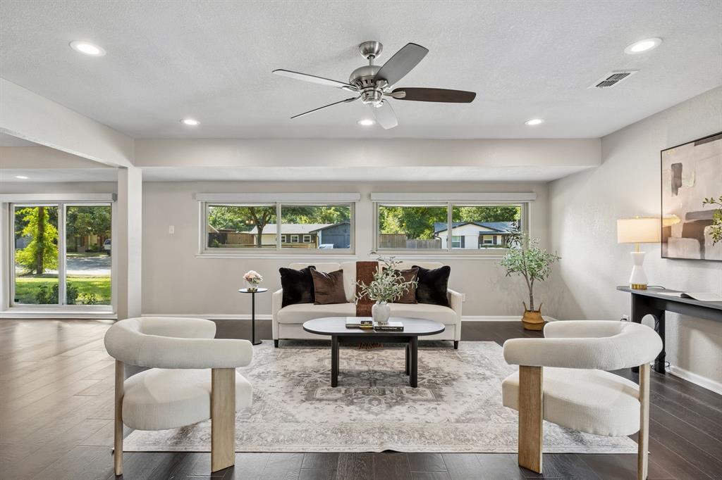 11221 Dalron Drive — photo