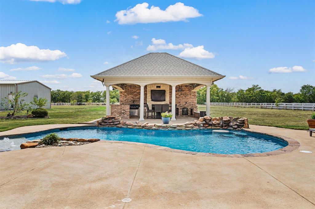 13425 Willow Creek Drive — photo