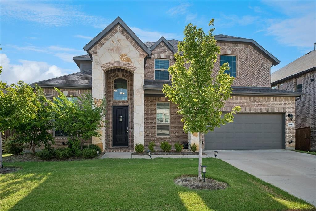 2712 Dickinson Drive — photo