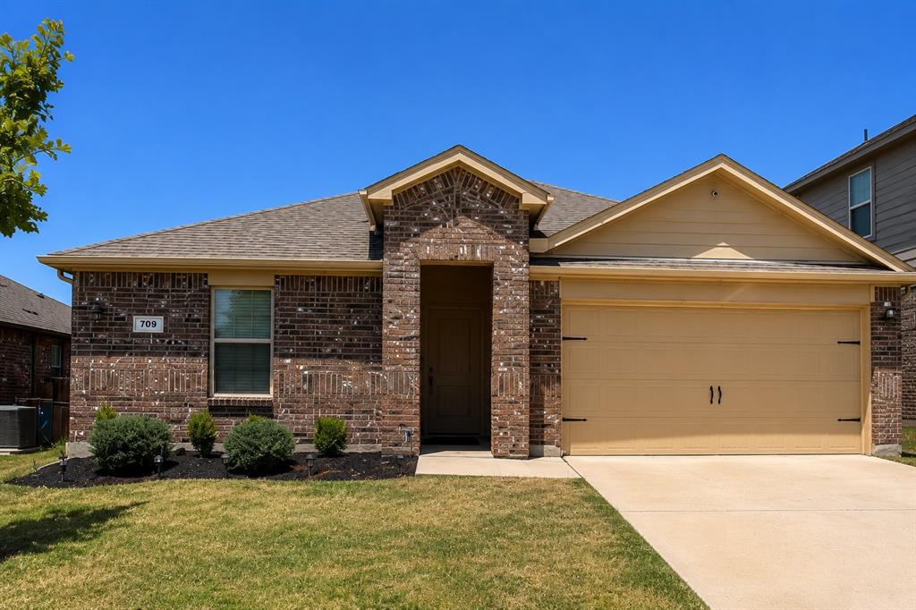 709 Glover Drive — photo