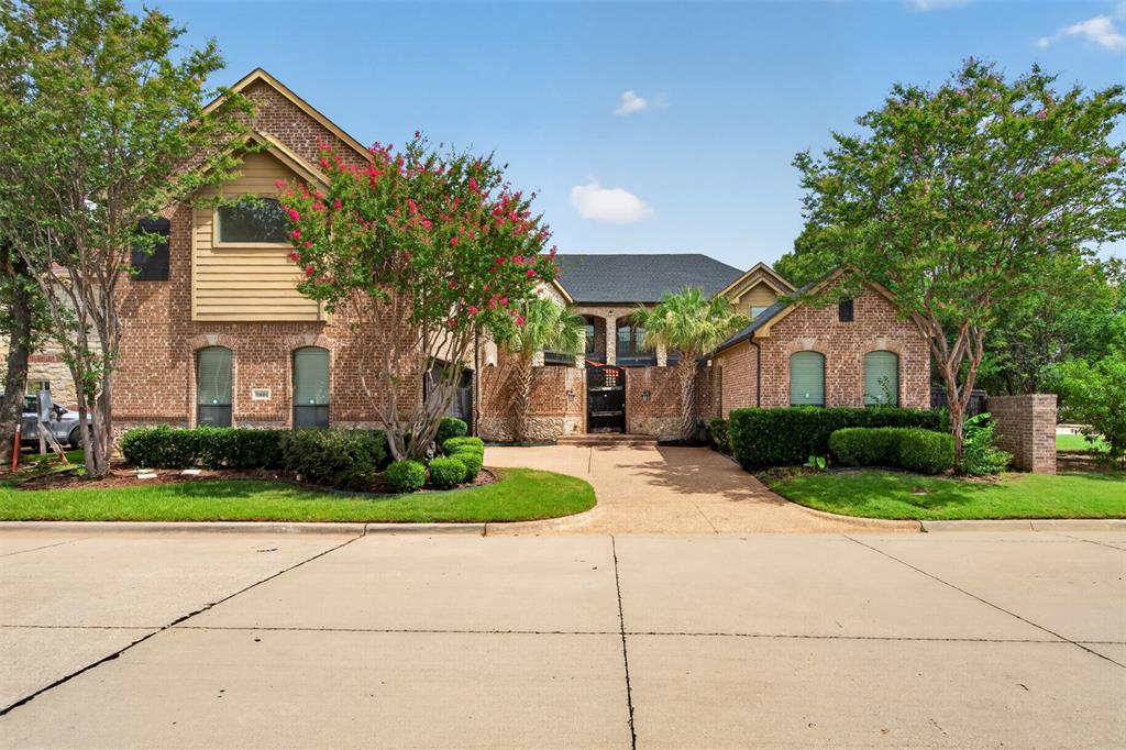 3801 Park Manor Court — photo