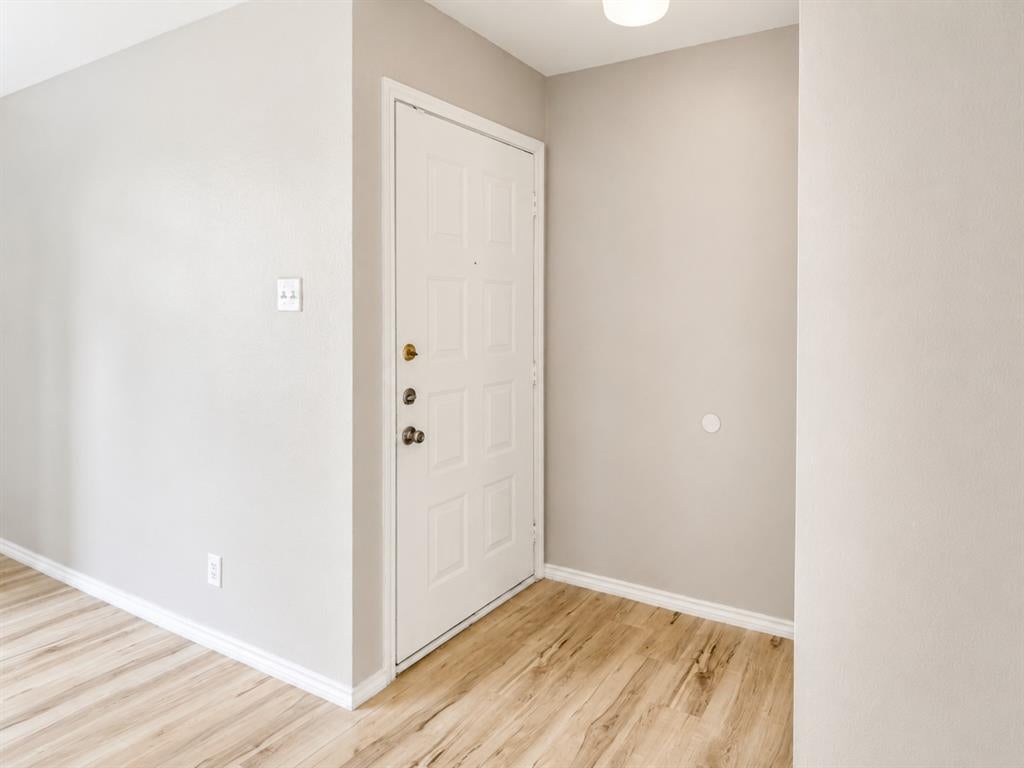 4303 Buena Vista Street 202 — photo