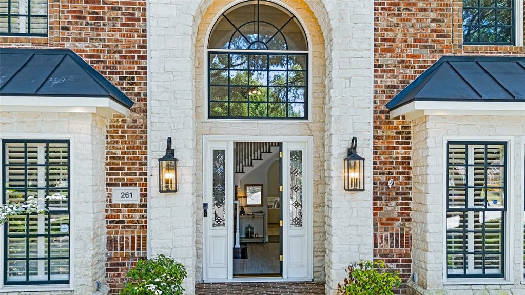 261 Candlelight Cove — photo
