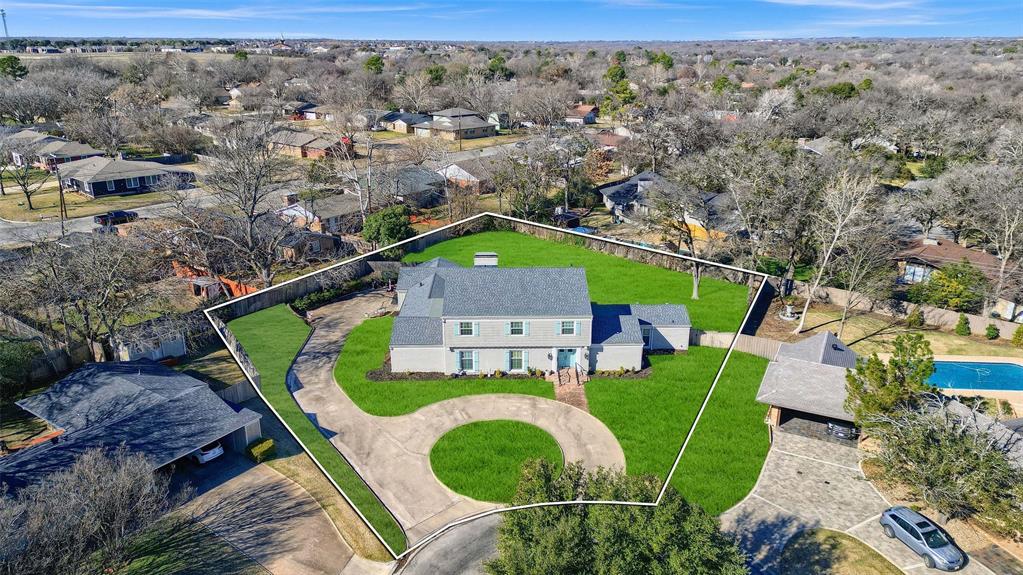1016 Crestview Drive — photo