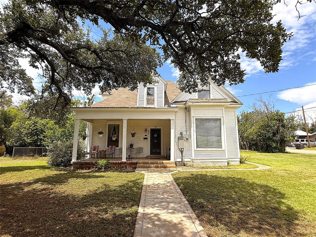 802 S Willow Street — photo