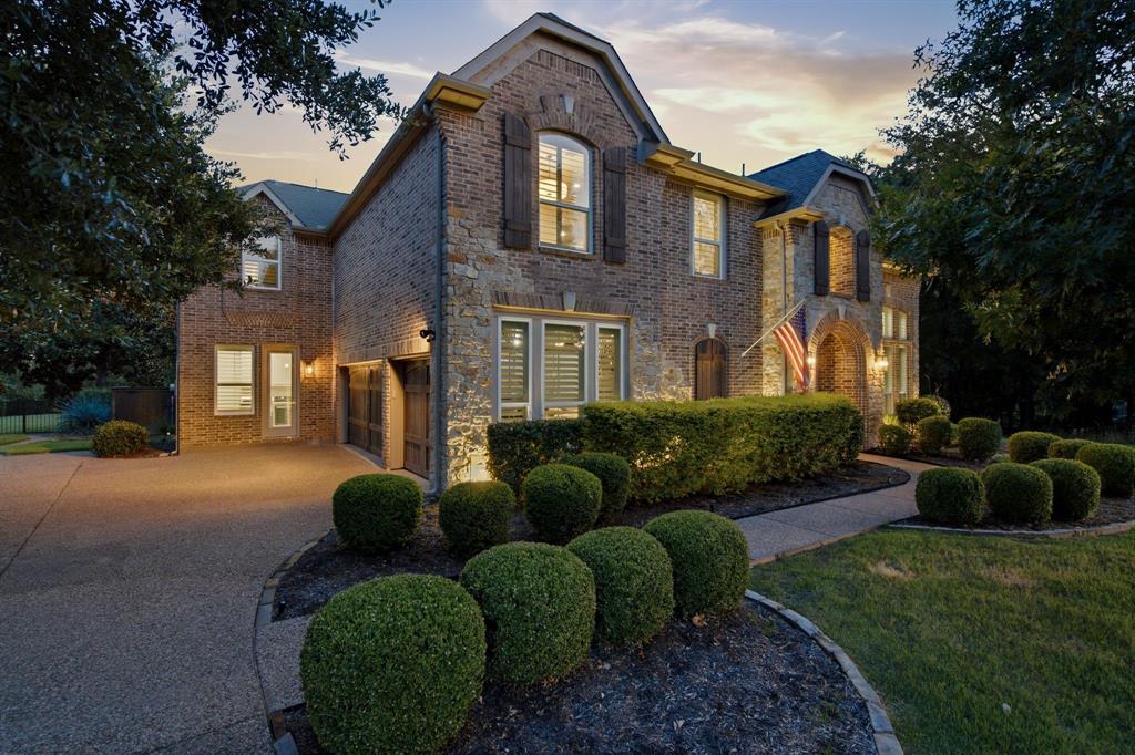 2104 Beachview Drive — photo
