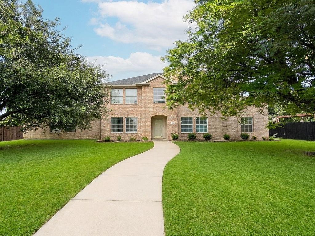 754 Cedarwood Drive — photo