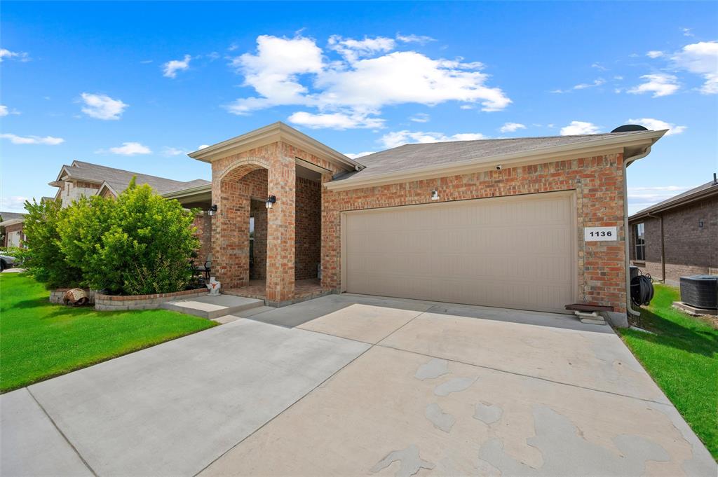 1136 Gillespie Drive — photo