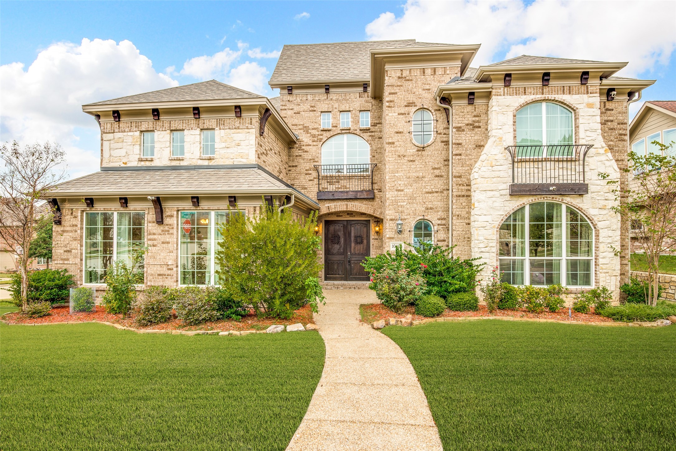 10404 Bartlett Drive — photo
