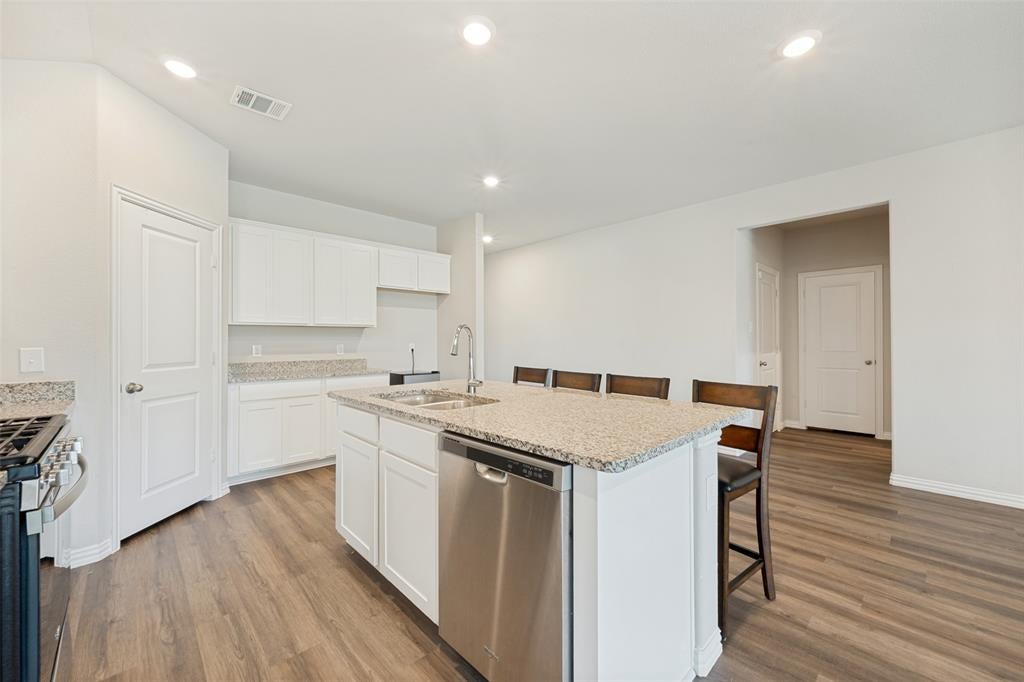 5529 Baker Creek Road — photo