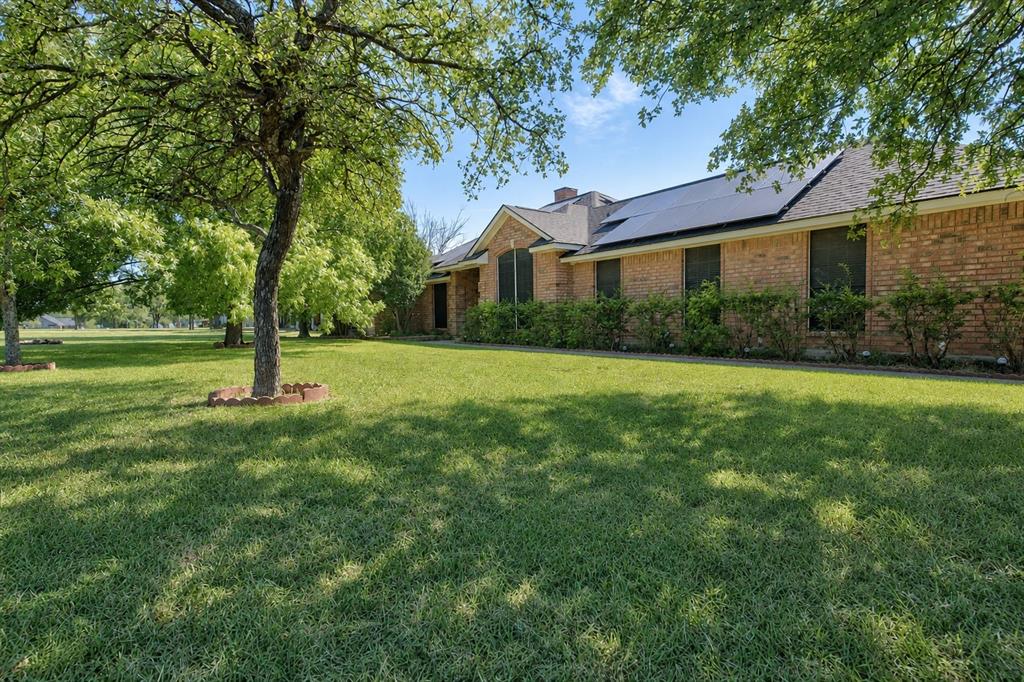 213 Diamond Oaks Drive — photo