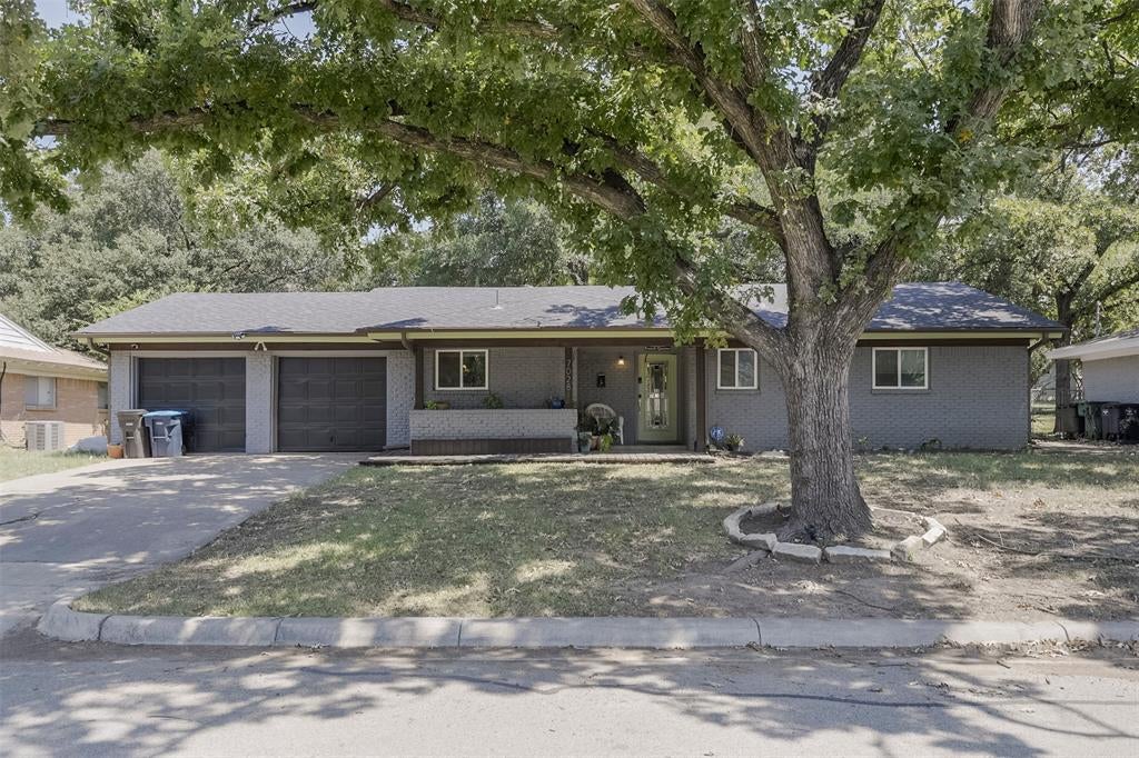 7028 Willis Avenue — photo