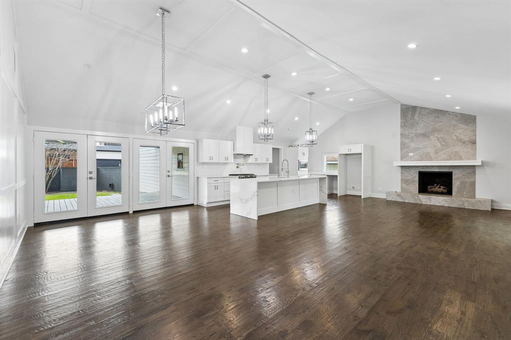 13726 Peyton Drive — photo