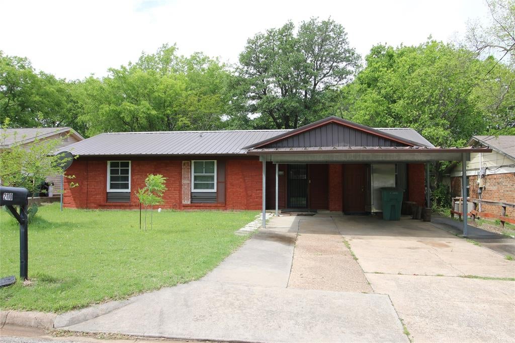 2110 Duchess Drive — photo