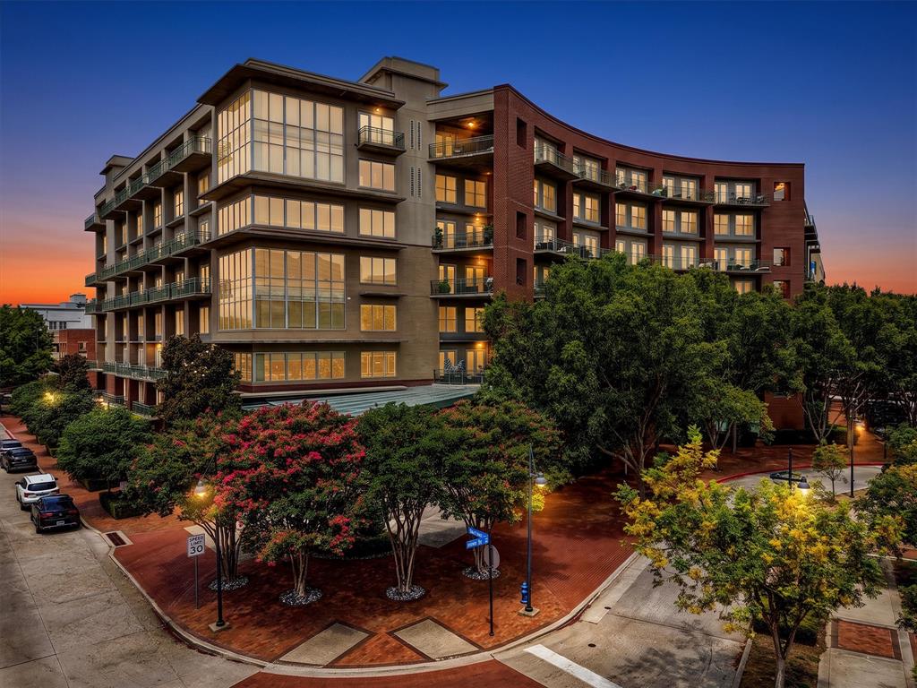 5055 Addison Circle 713 — photo