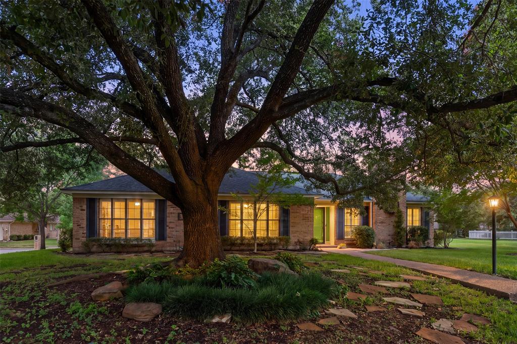 2825 Chimney Hill Drive — photo