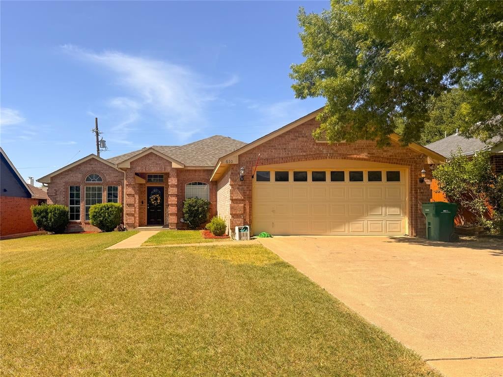 610 Brookside Drive — photo