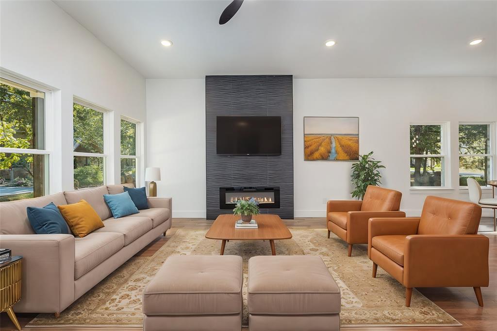 116 Oakwood Drive — photo
