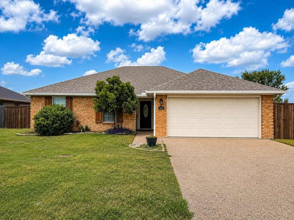 4401 Lacey Circle — photo