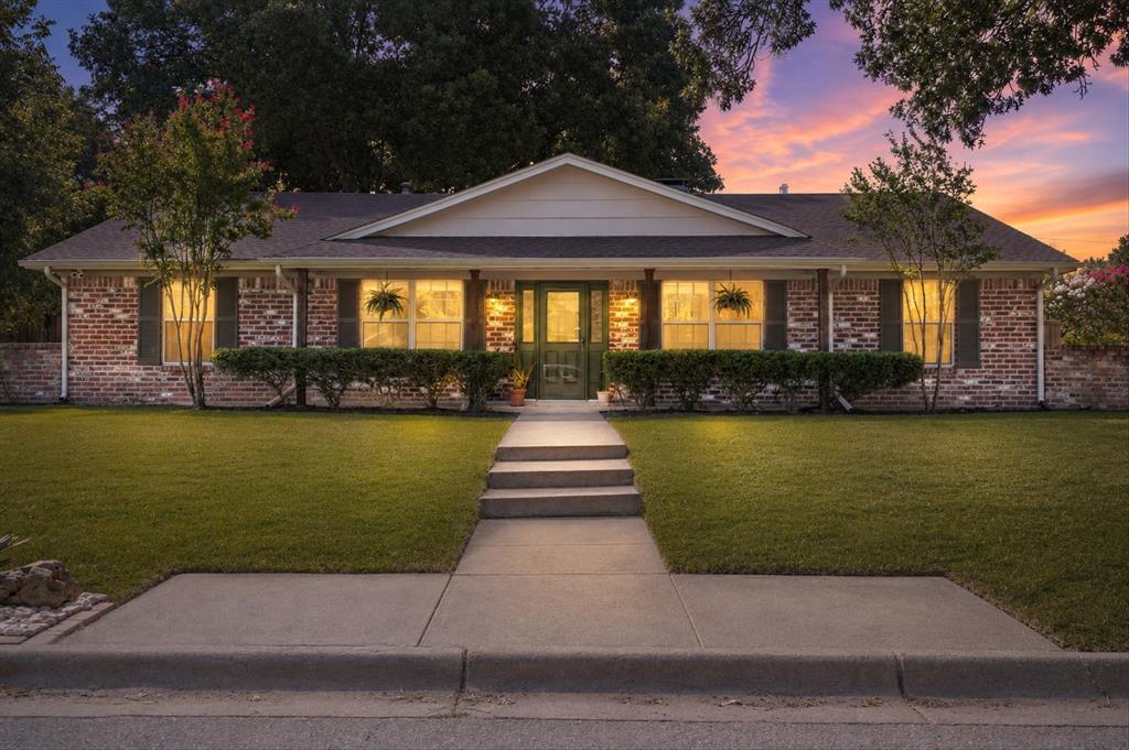 1112 Woodmount Court — photo