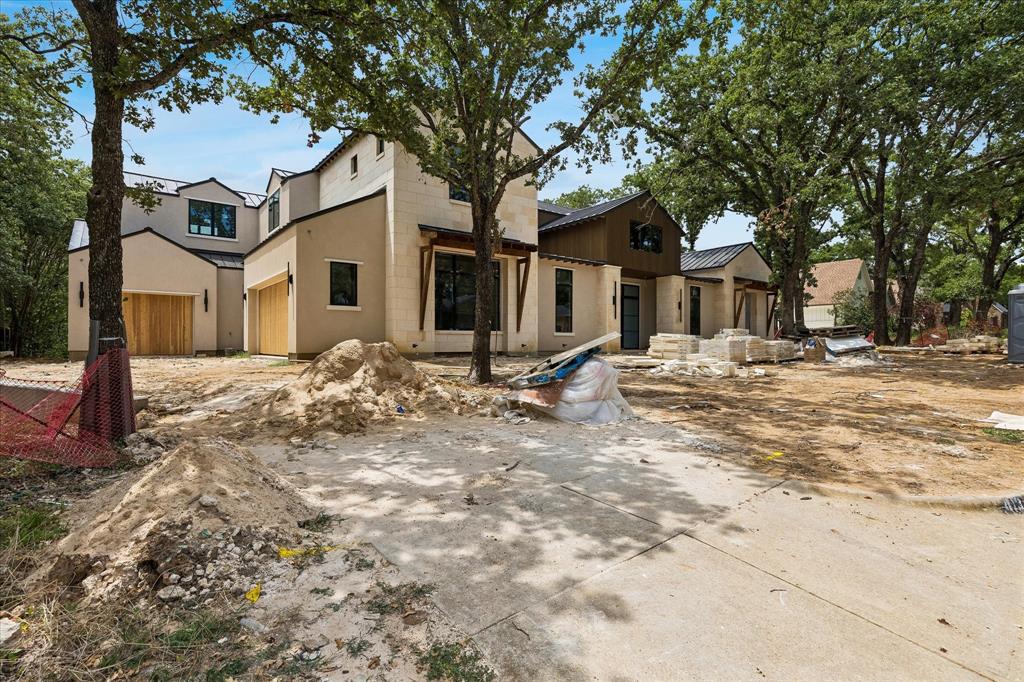 413 Live Oak Drive — photo