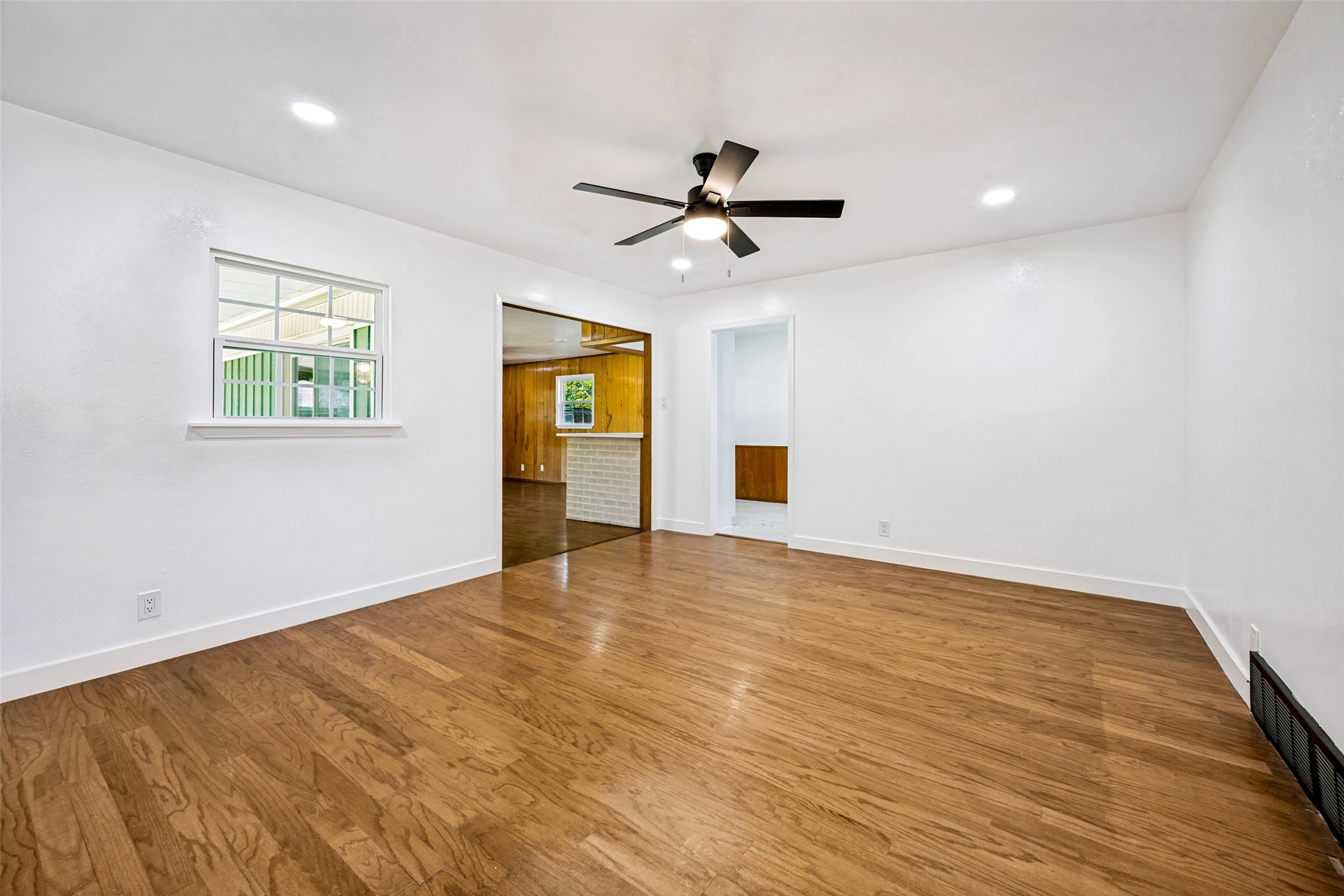 613 Whitener Road, Euless, TX 76040 — photo 3