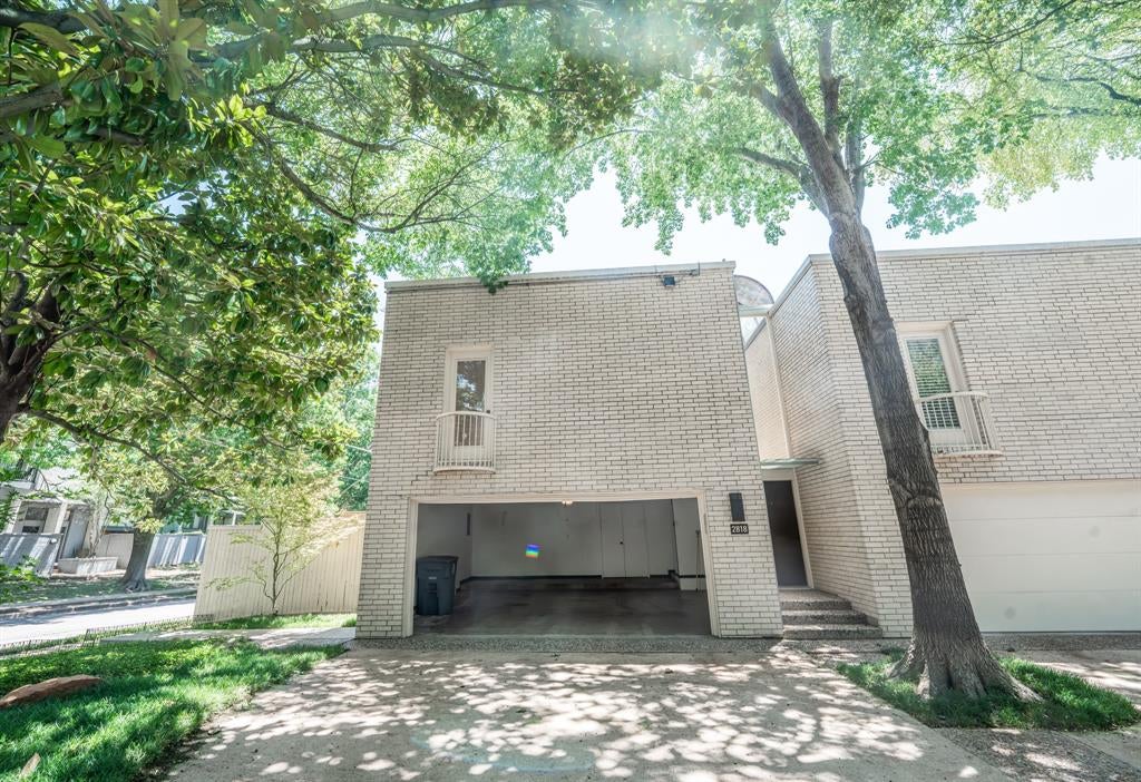 2818 Welborn Drive 9 — photo
