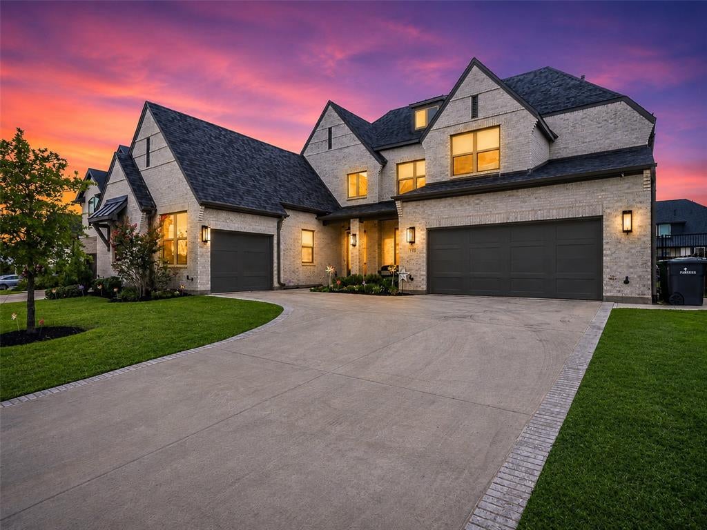 321 Atherton Court — photo