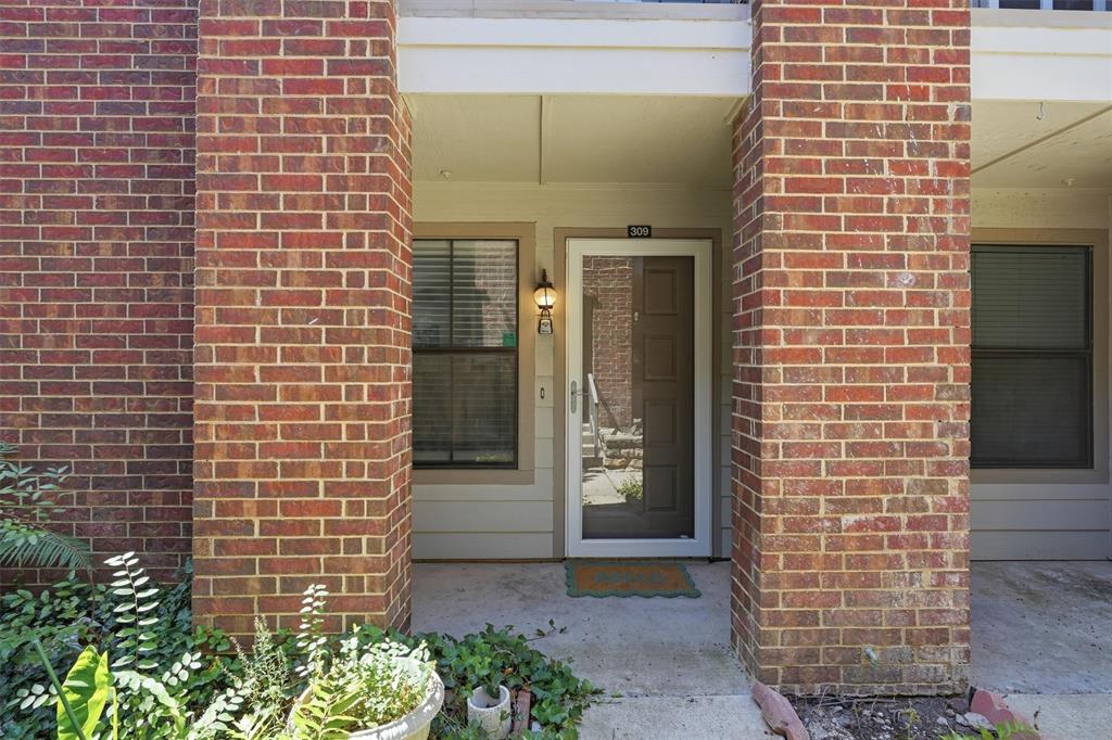 3201 Donnelly Circle 309 — photo