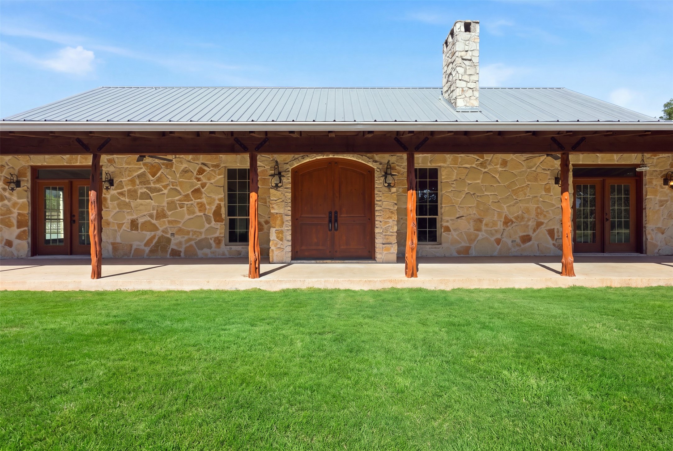 1070 S Reno Road, Reno, TX 76082 — photo 3