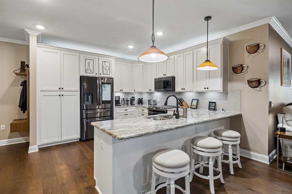 1735 Wittington Place 3207 — photo