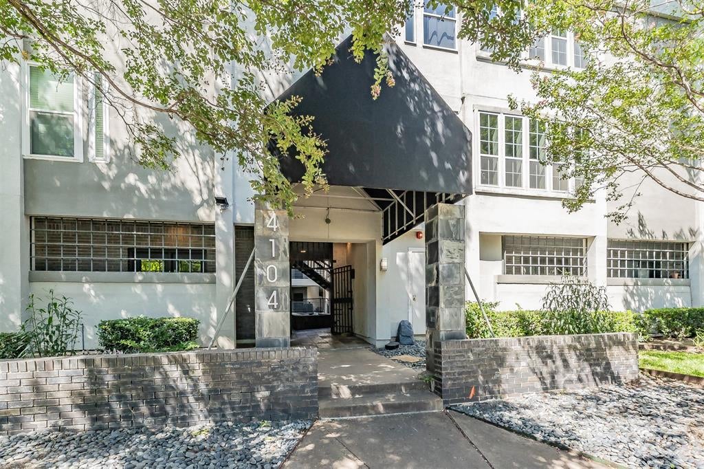 4104 N Hall Street 336 — photo