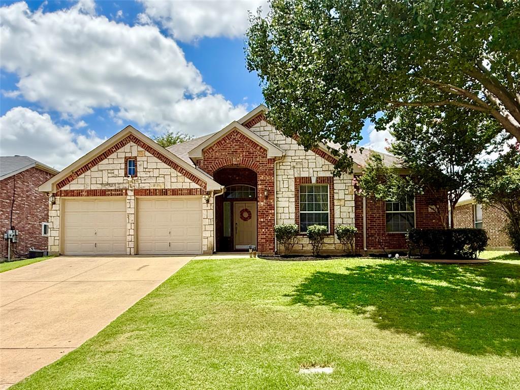 703 Fannin Lane — photo